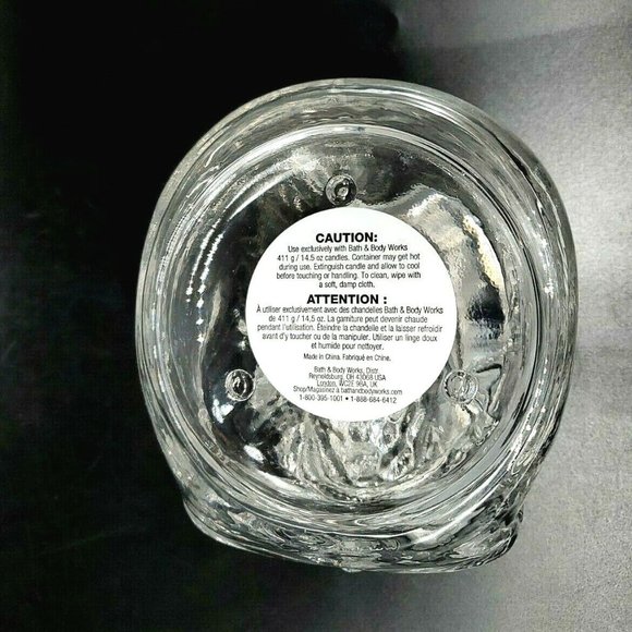 Bath & Body Works Holiday Bath Body Works Light Up Skull Pedestal 3